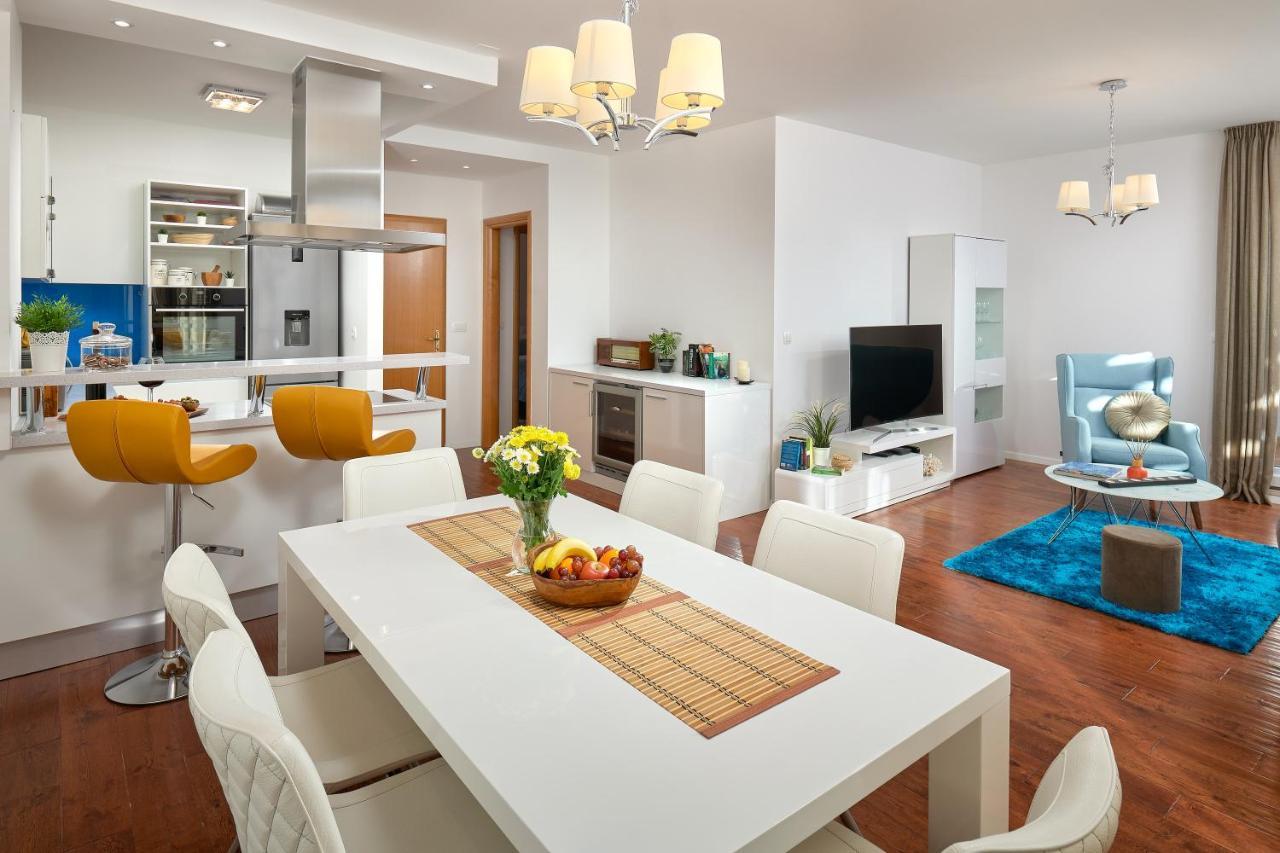 Apartment Terrace