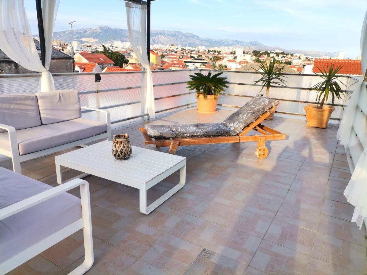 Studio Terrace