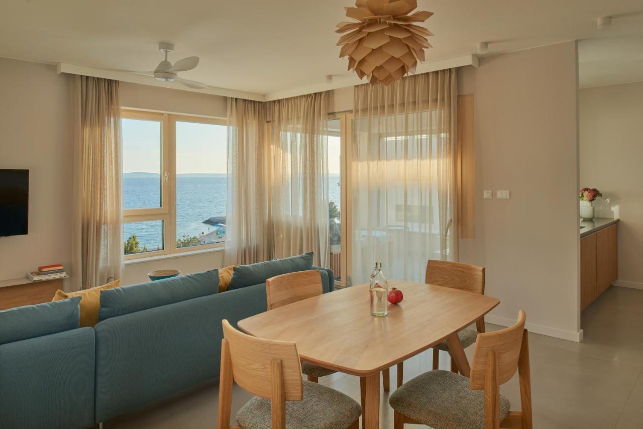 Premium Two-Bedroom Apartment Balcony,1041105631:JPEG
