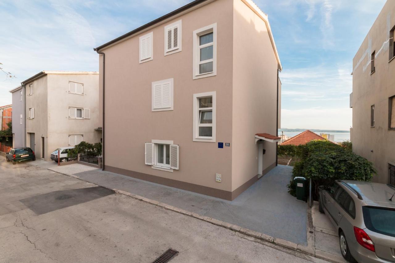 Apartment Ground Floor