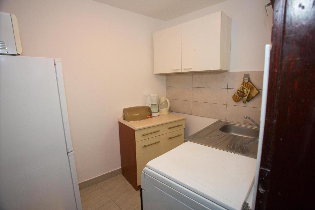 Duplex Two-Bedroom Apartment Siriščevića Street 9