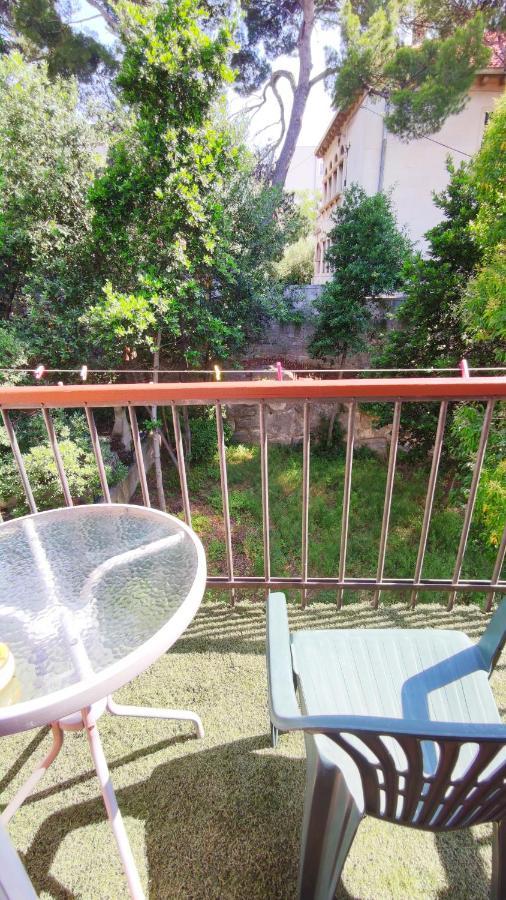 Studio Balcony,1118927085:JPEG