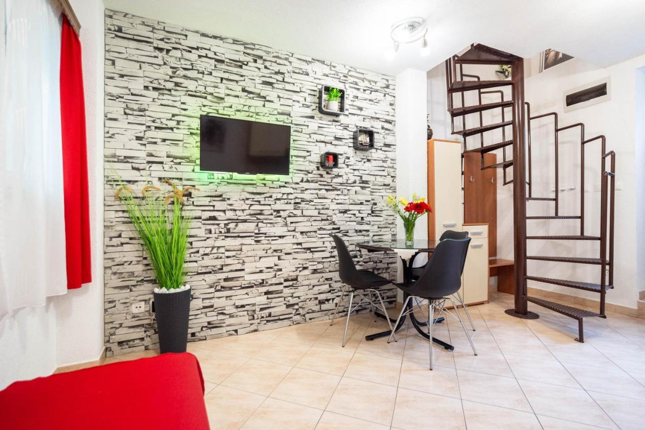 Duplex One-Bedroom Apartment