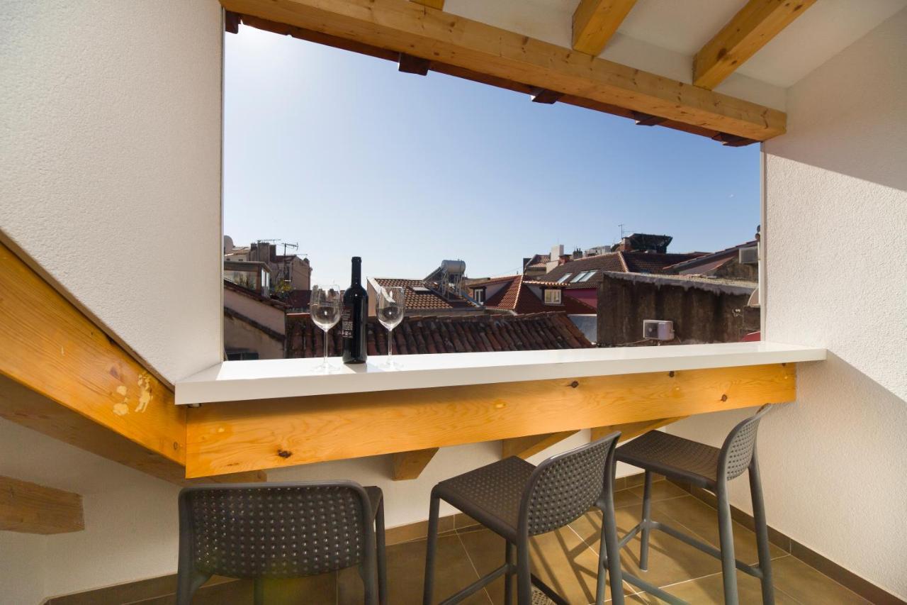 Studio Balcony