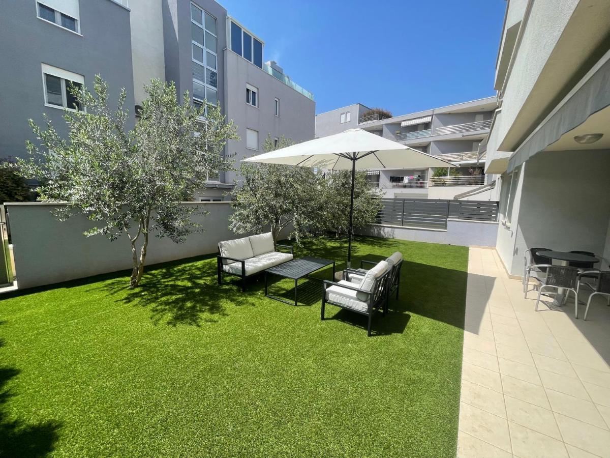 Apartment Terrace
