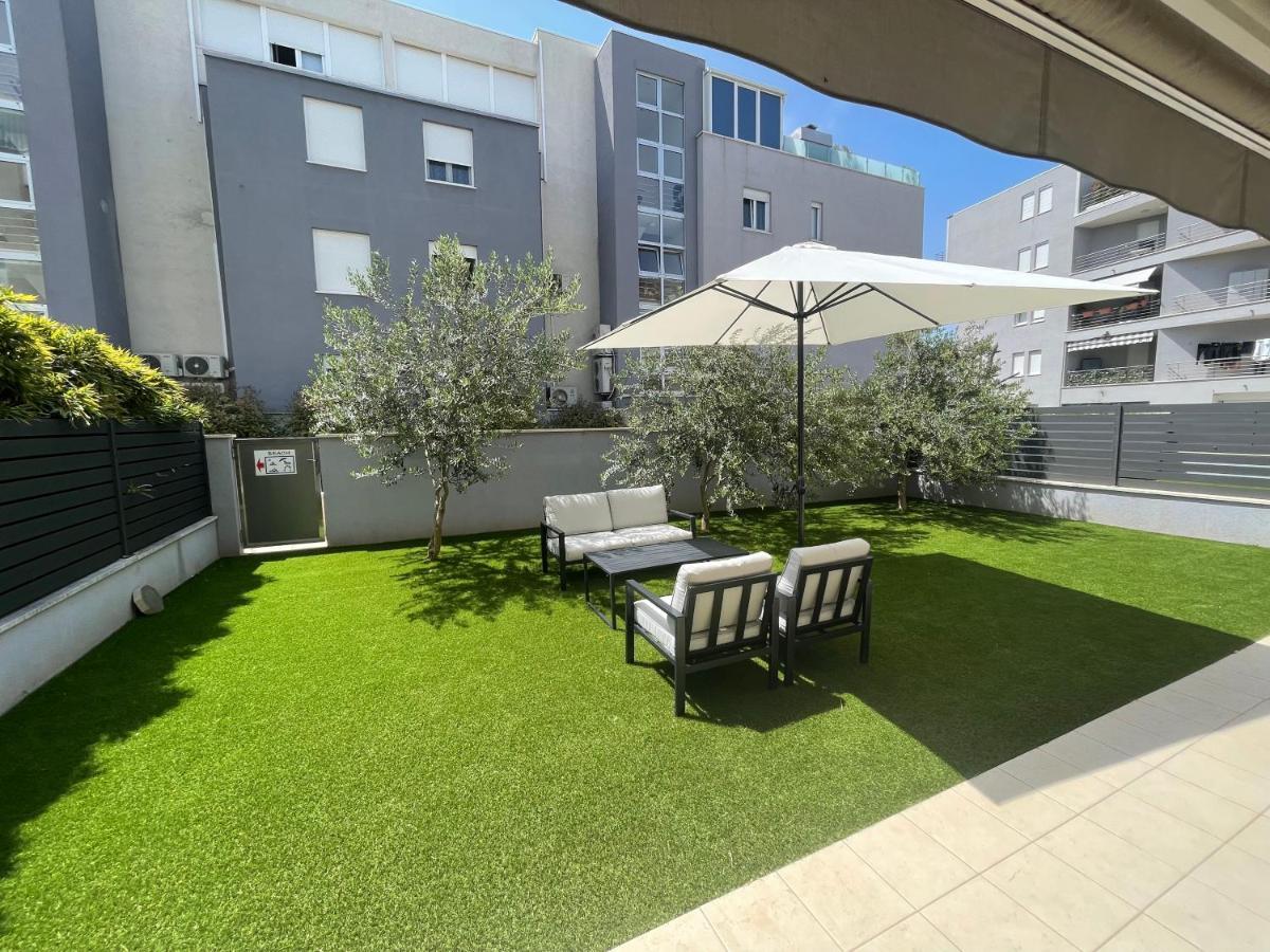 Apartment Terrace