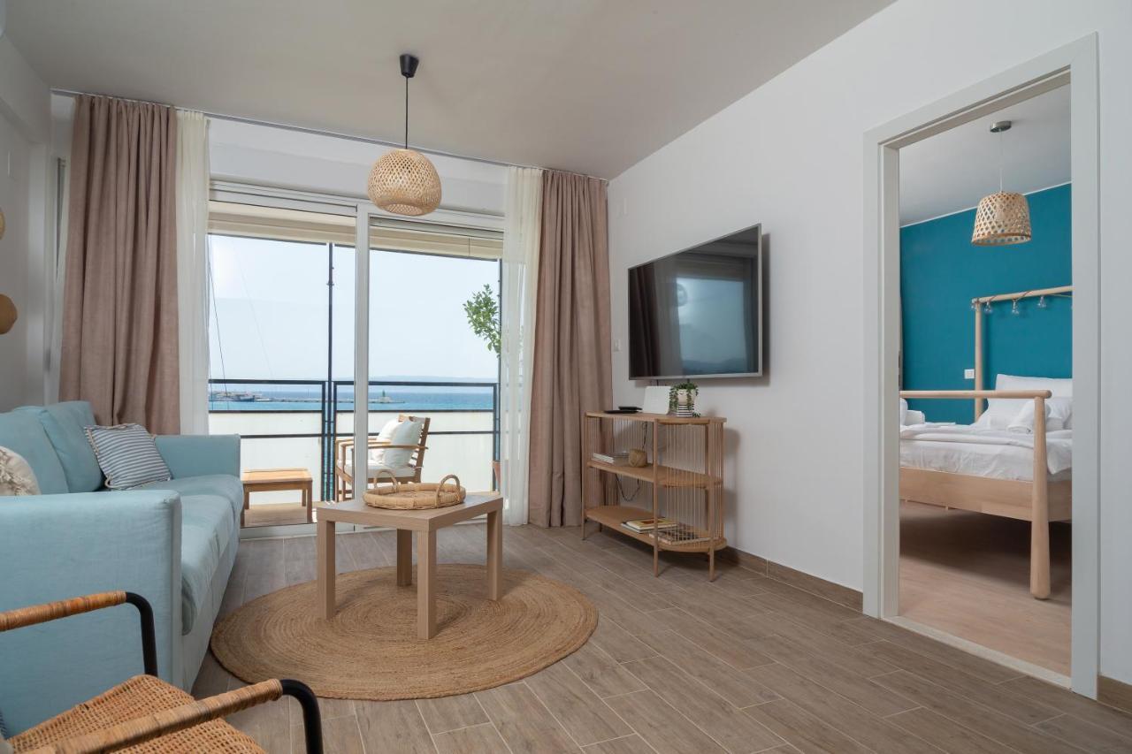 Two-Bedroom Apartment Sea View