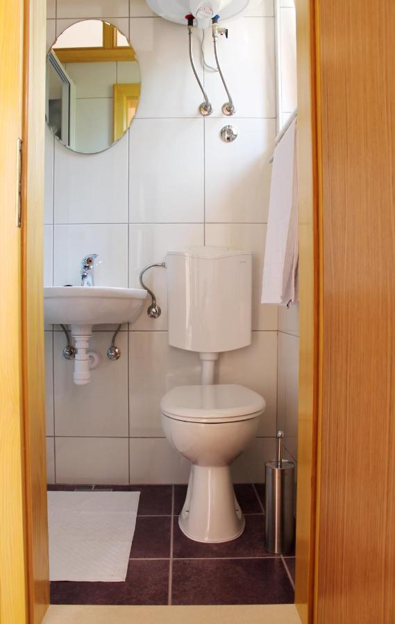 Two-Bedroom Apartment Terrace Roosewelt Street