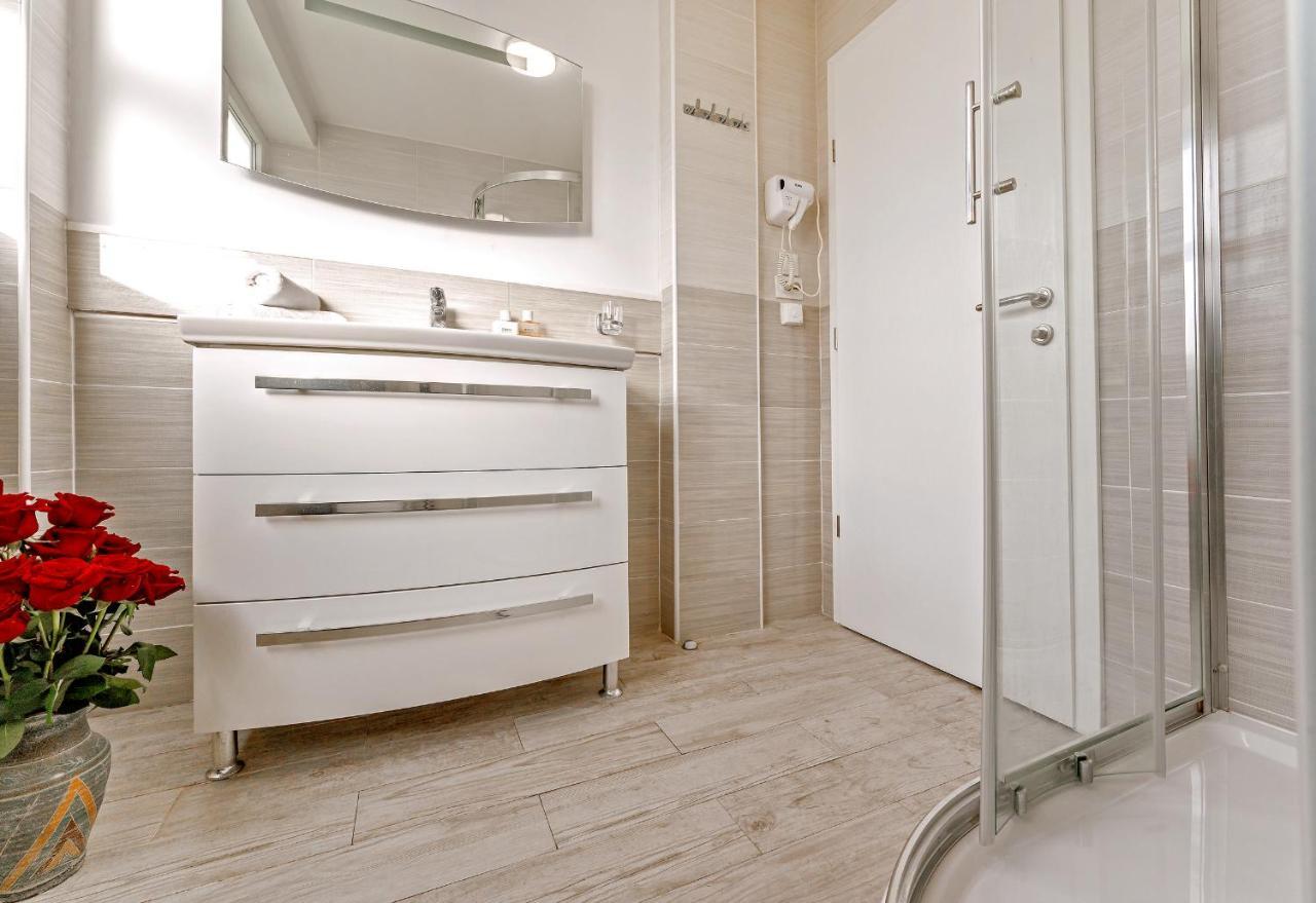 Superior Triple Room Sea View
