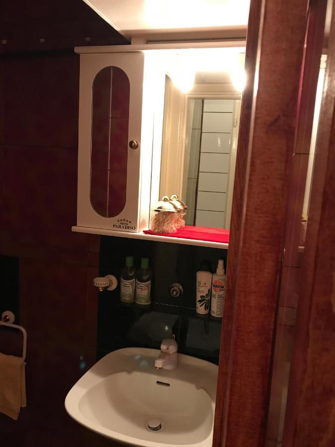 Apartment Shower