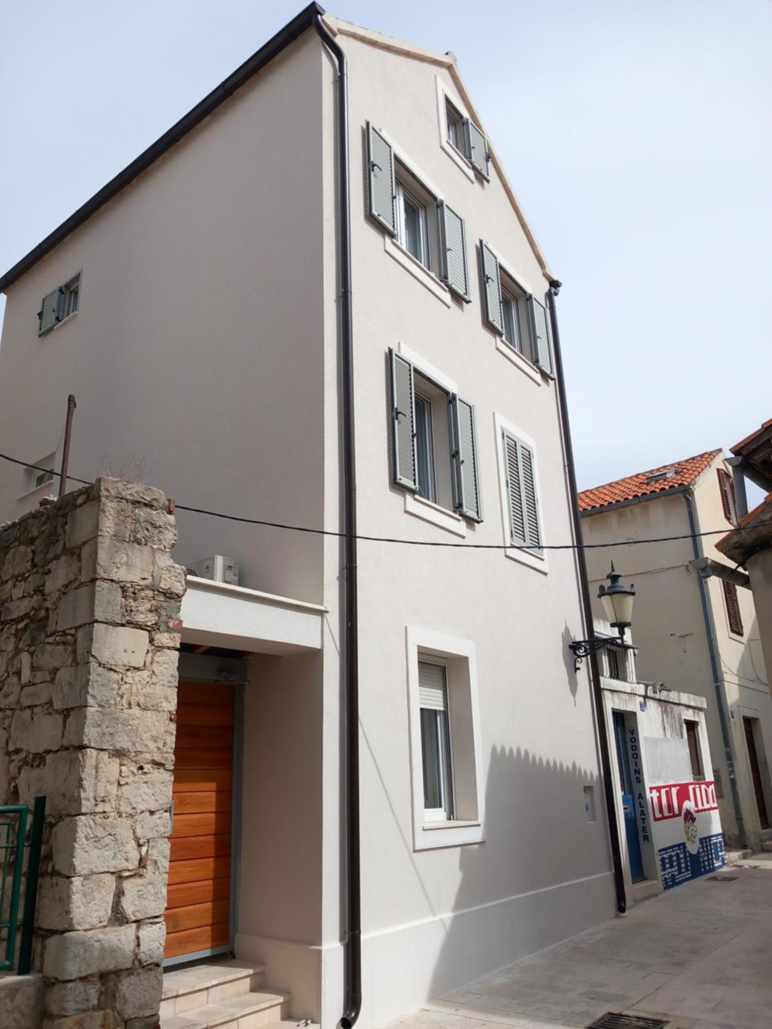 One-Bedroom Apartment Terrace