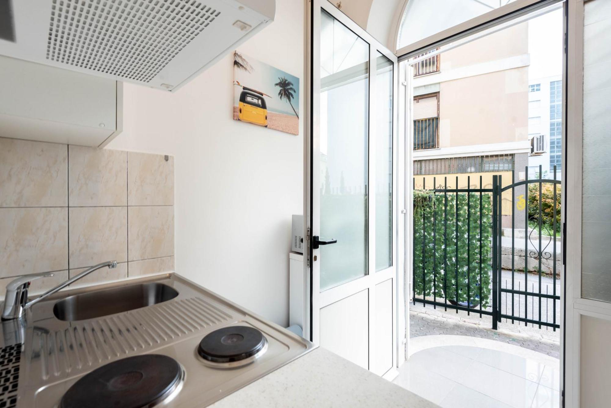 One-Bedroom Apartment