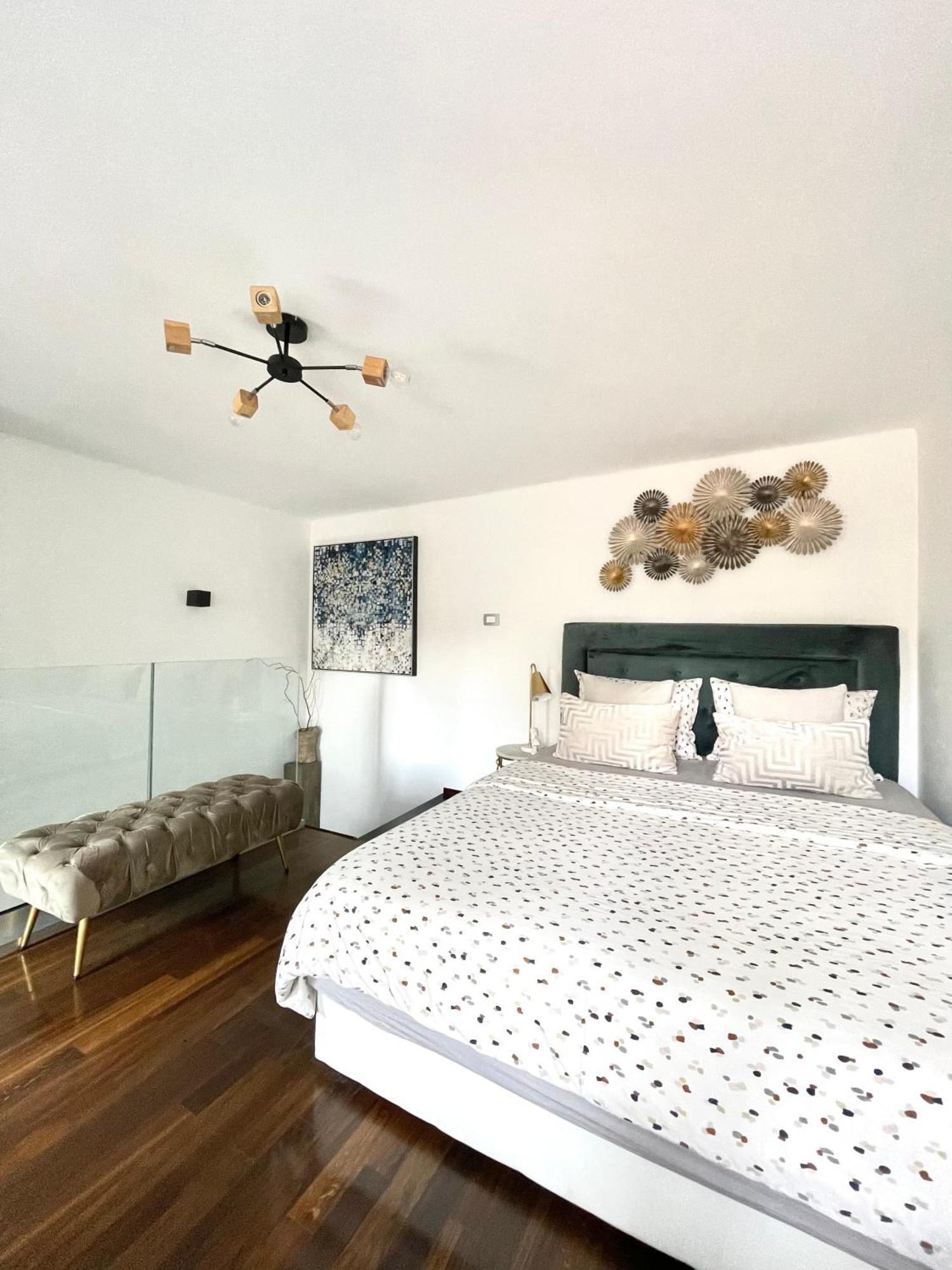 Duplex Studio