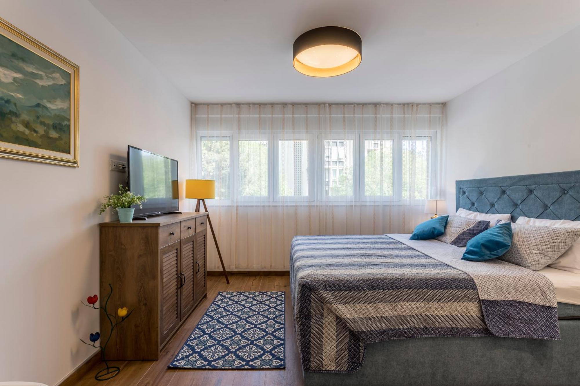 Studio Apartment