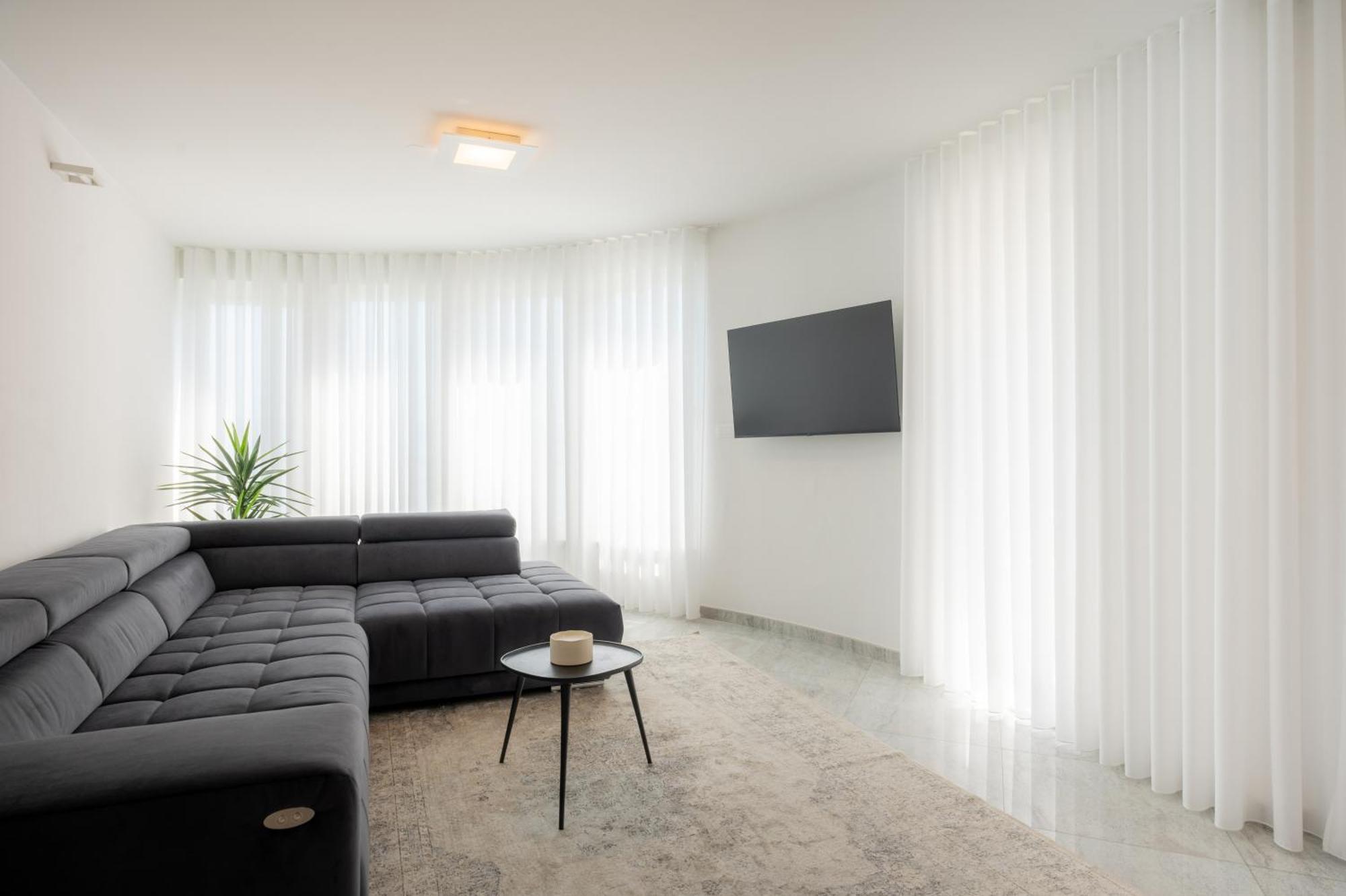 Apartment Sea View