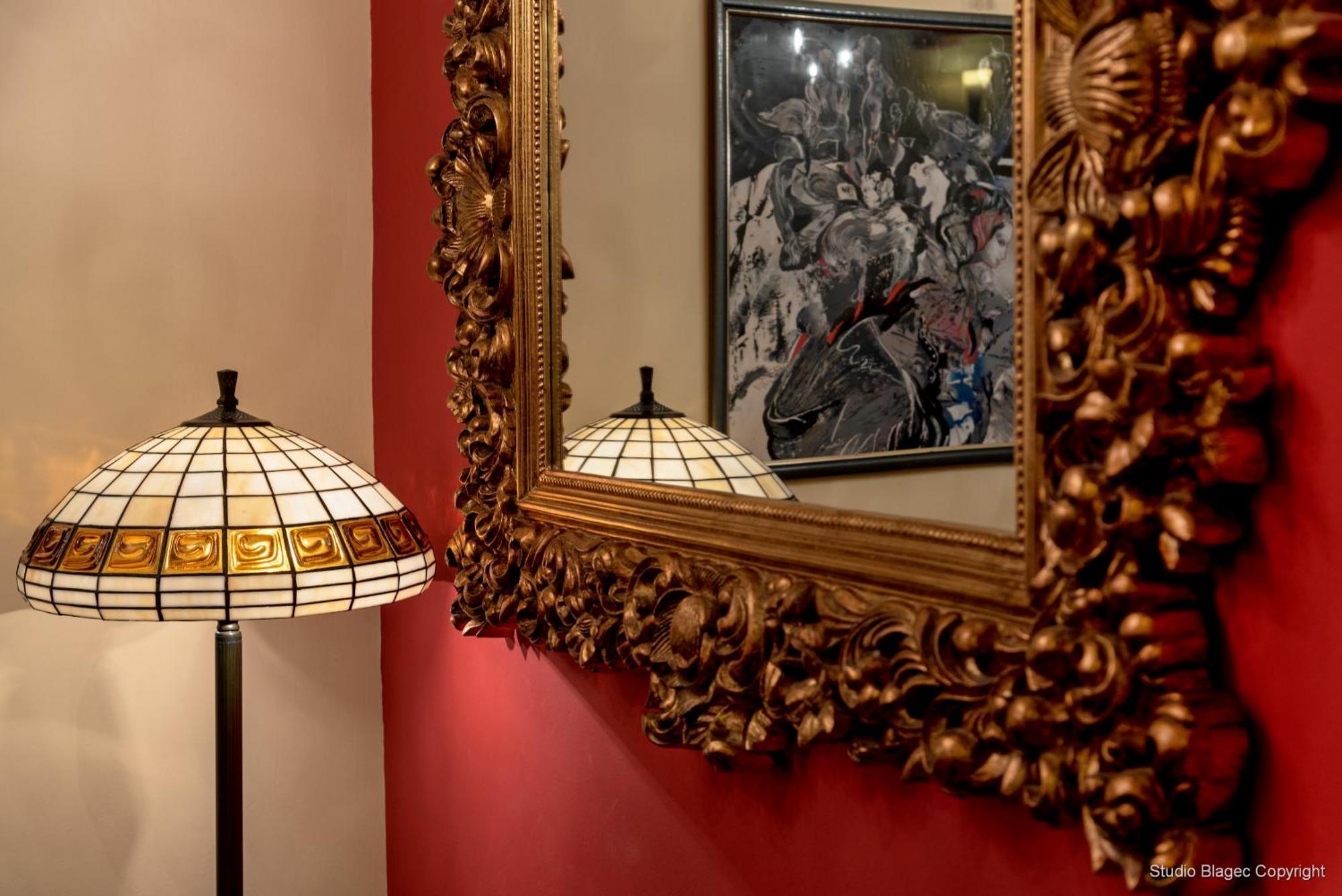 Superior One-Bedroom Apartment