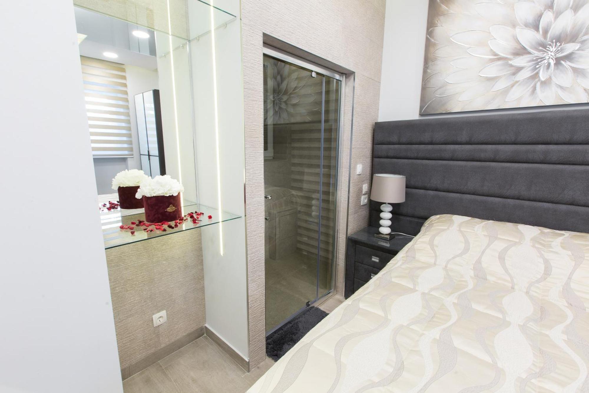 One-Bedroom Apartment Balcony Petra Zoranica 4
