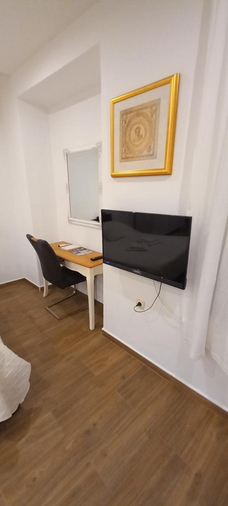 One-Bedroom Apartment Terrace