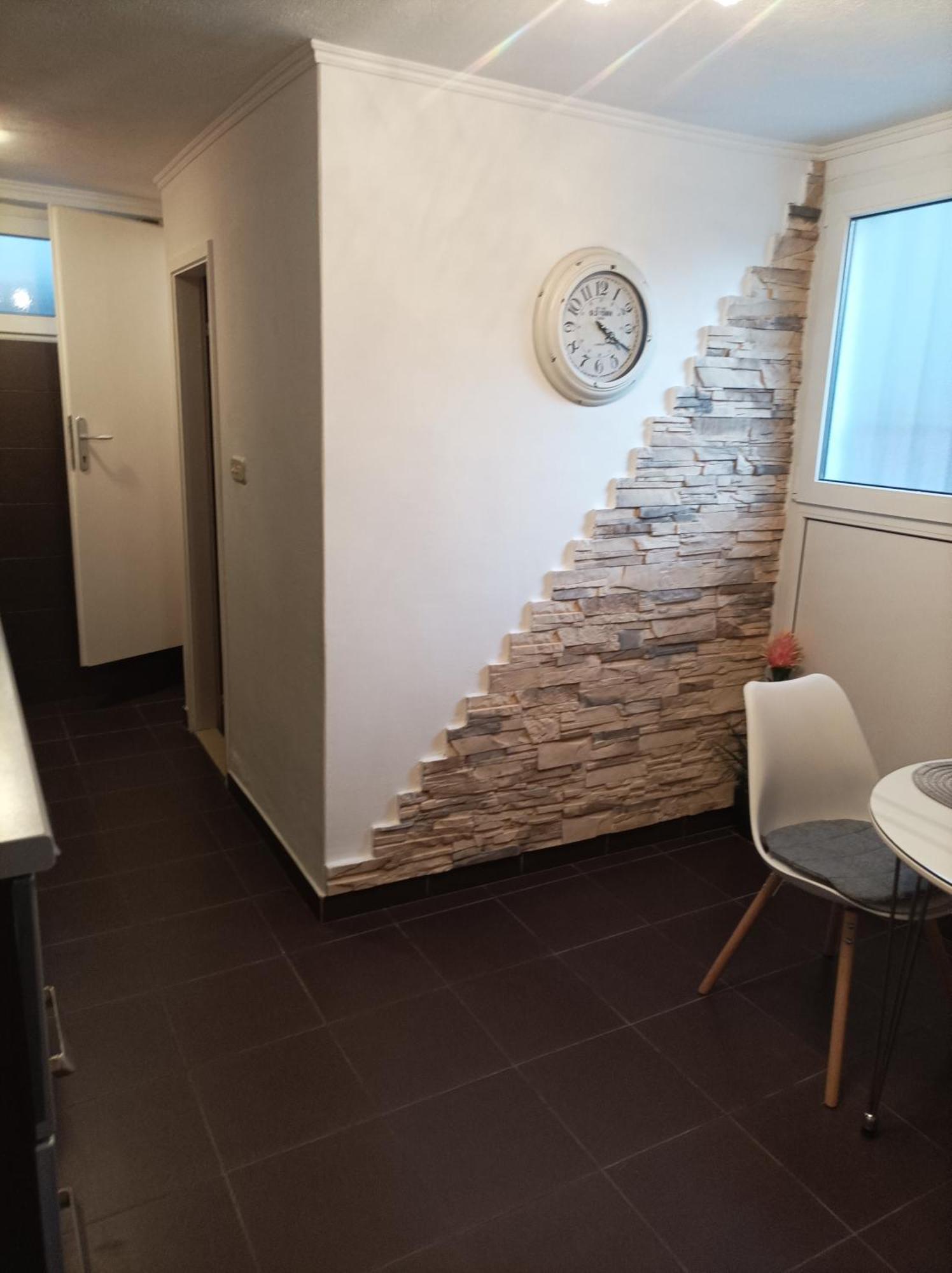 Apartment Split Level