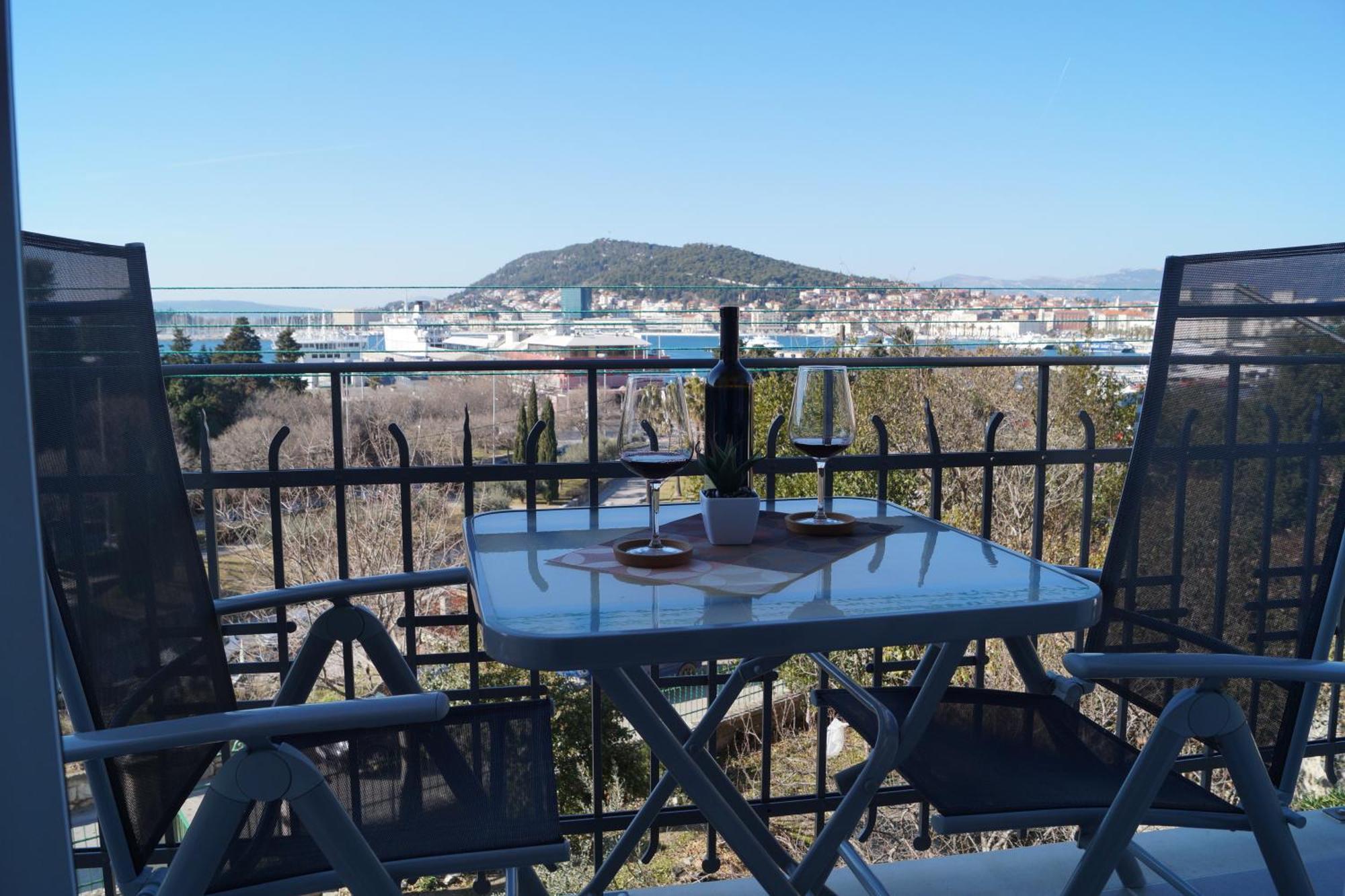 Apartment Sea View