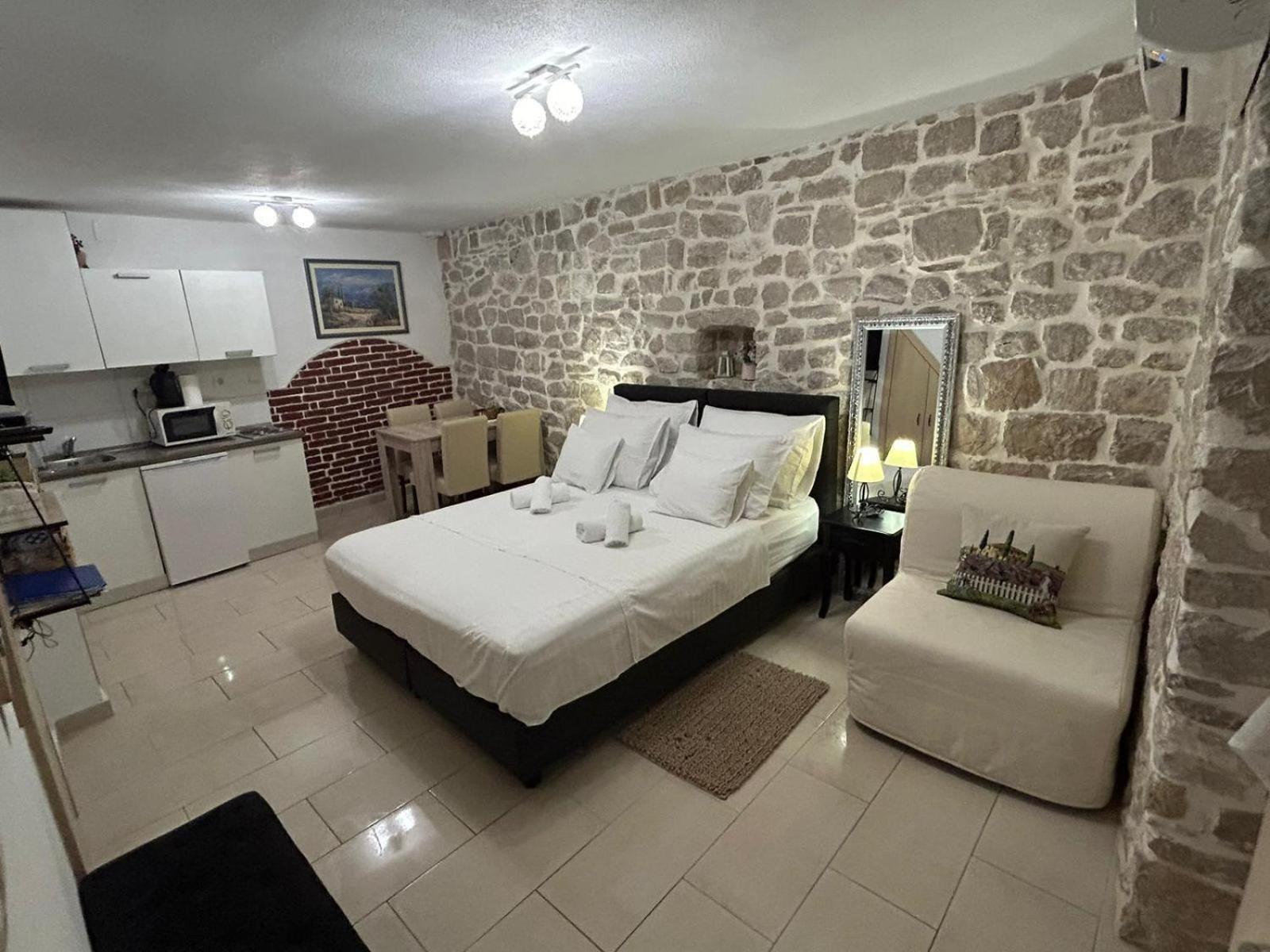 Apartment Ground Floor
