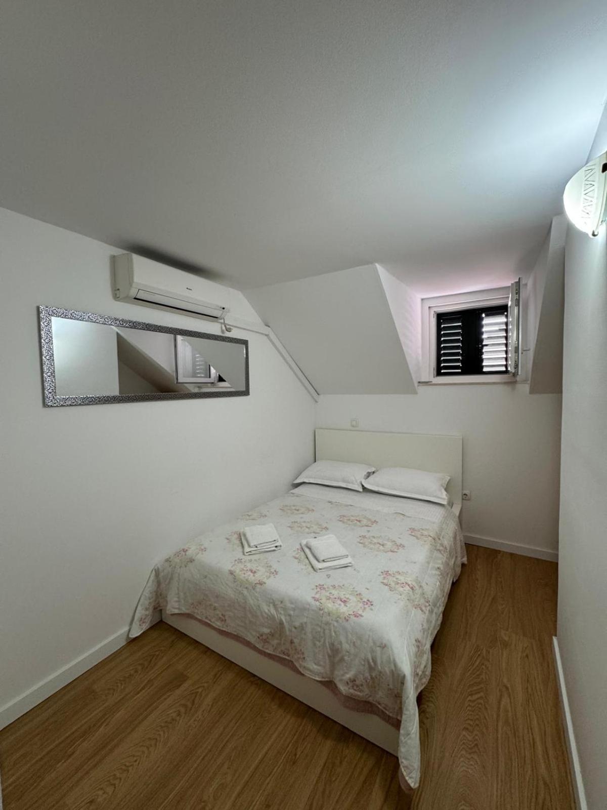 Duplex Two-Bedroom Apartment Terrace