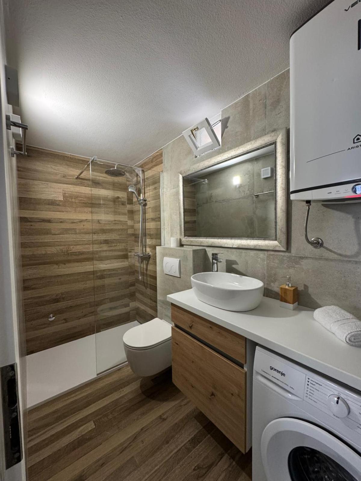 Duplex Two-Bedroom Apartment Terrace