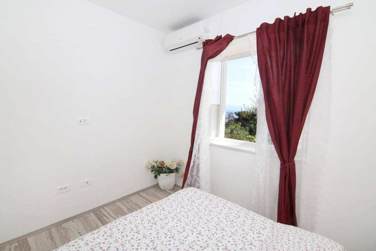 Apartment Sea View