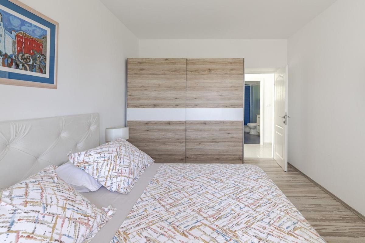 Apartment Sea View