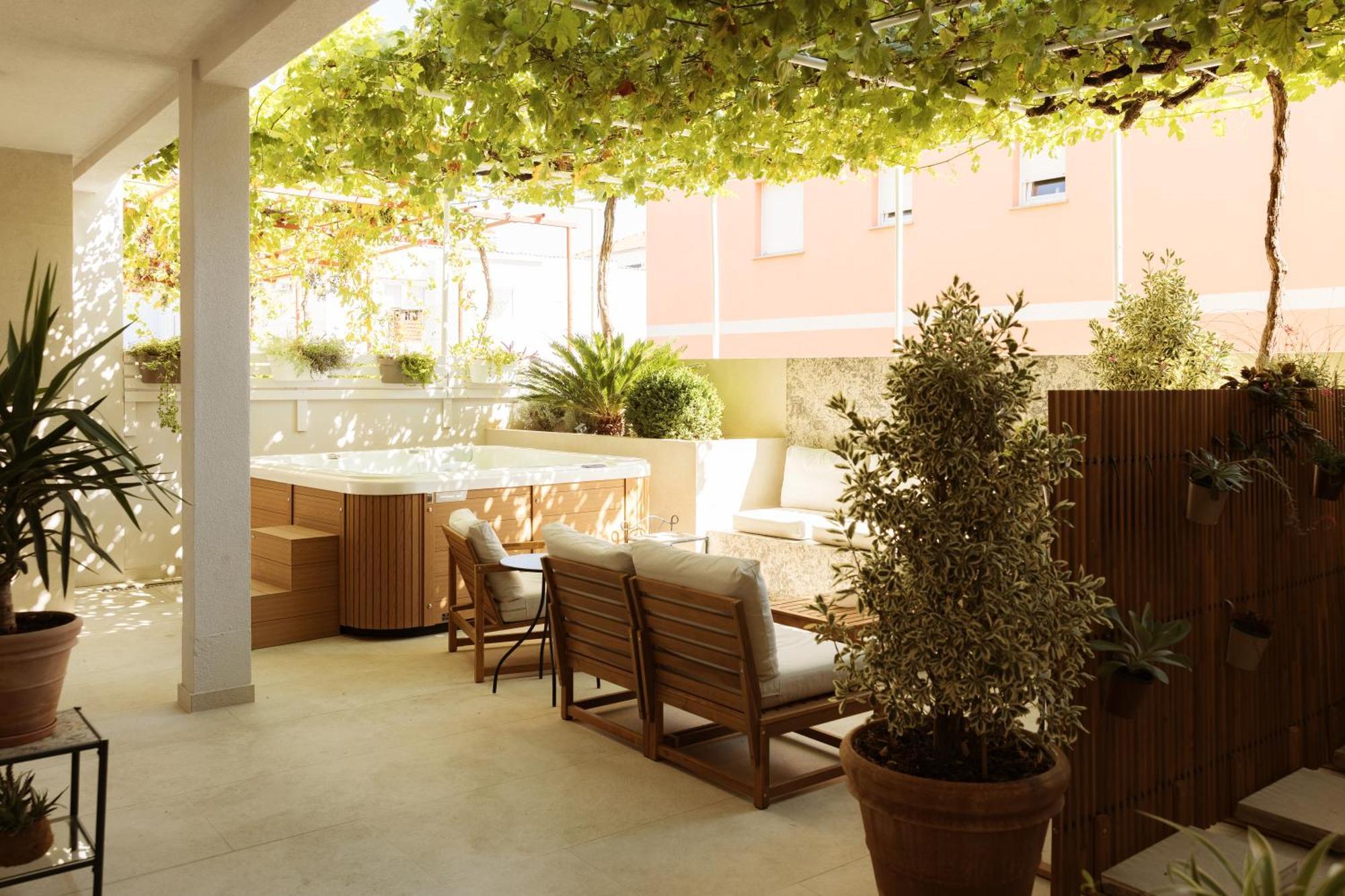 Two-Bedroom Apartment Terrace