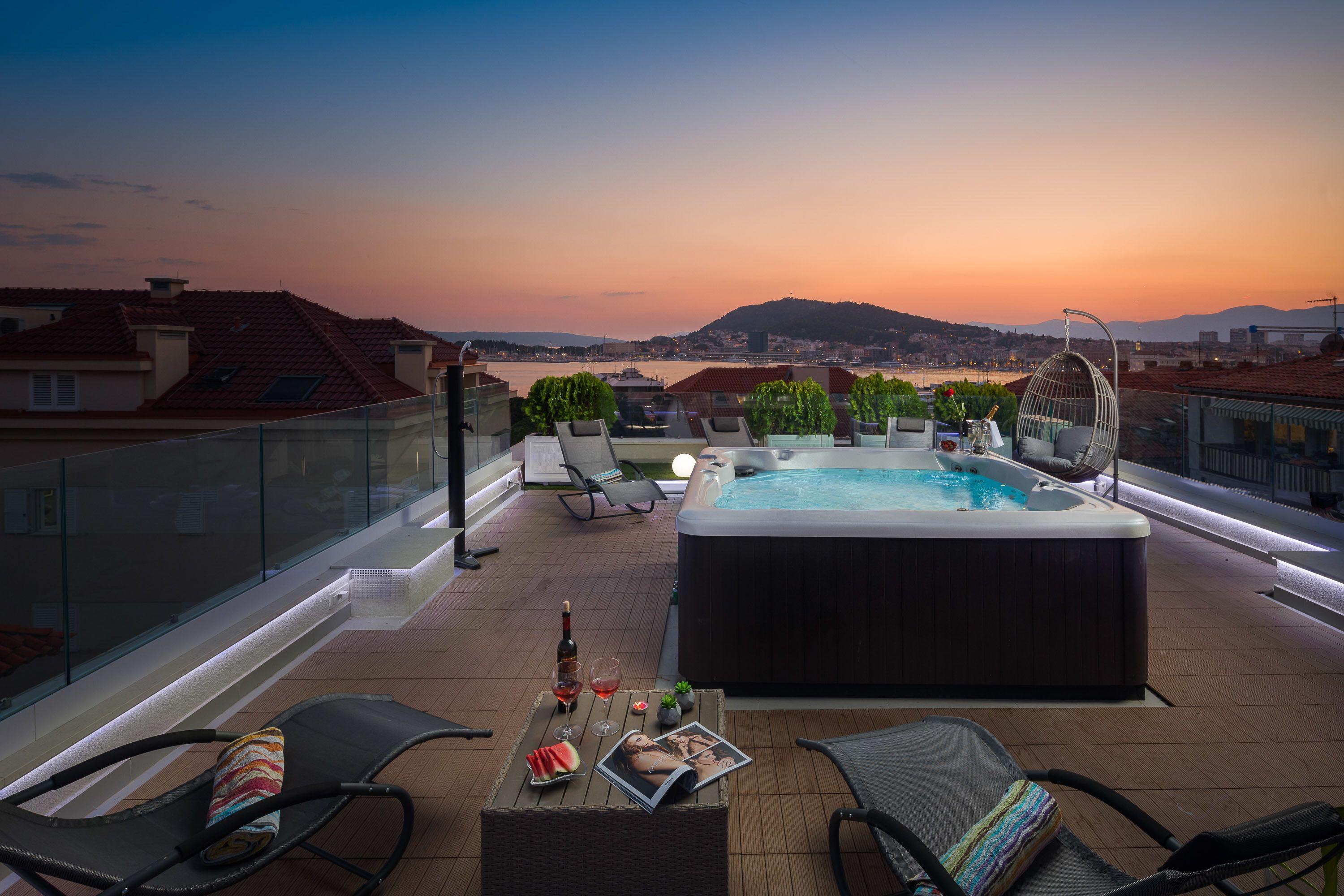 Penthouse Apartment Sea View Jacuzzi