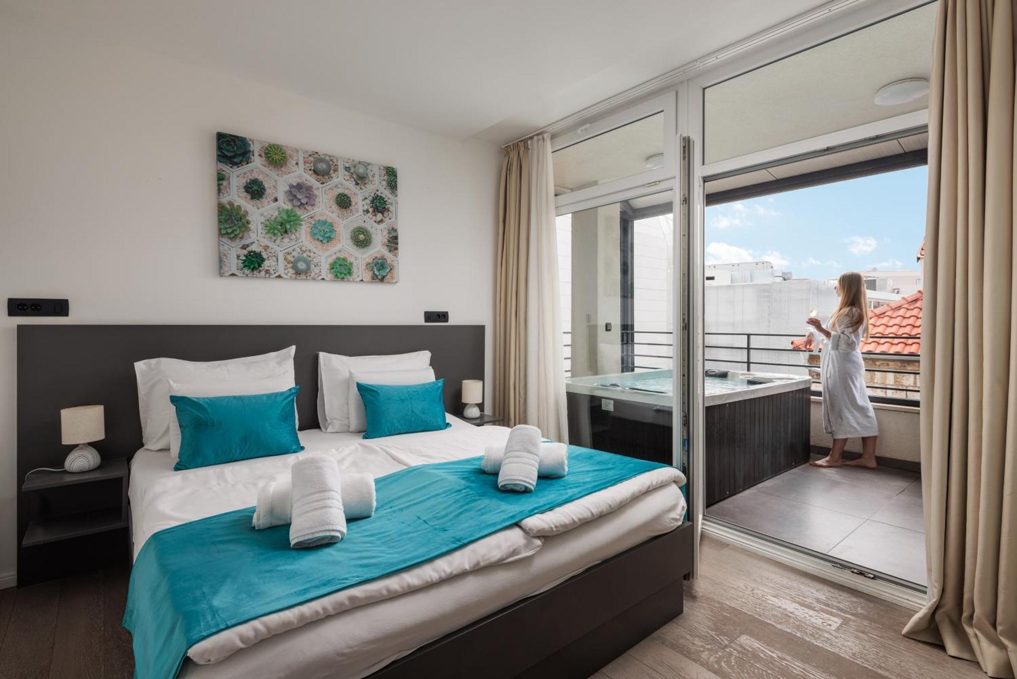 Penthouse Apartment Sea View Jacuzzi