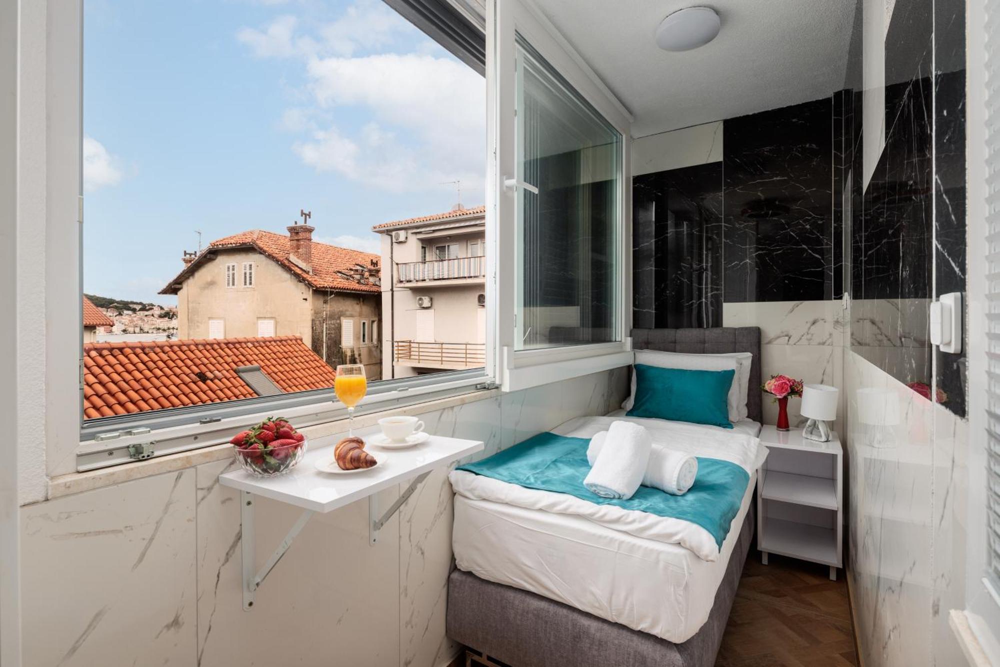 Superior Apartment Balcony Sea View