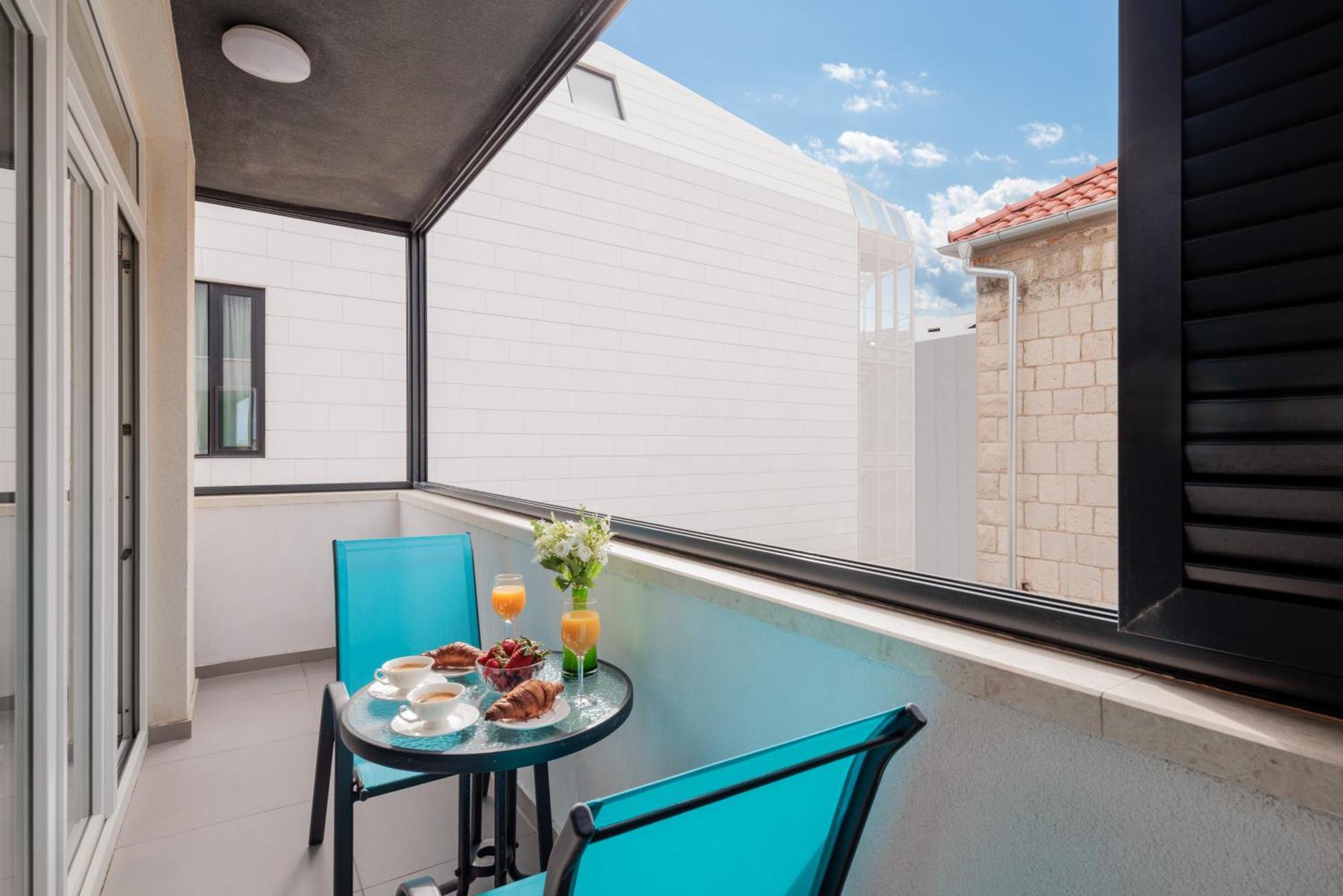 Superior Apartment Balcony Sea View