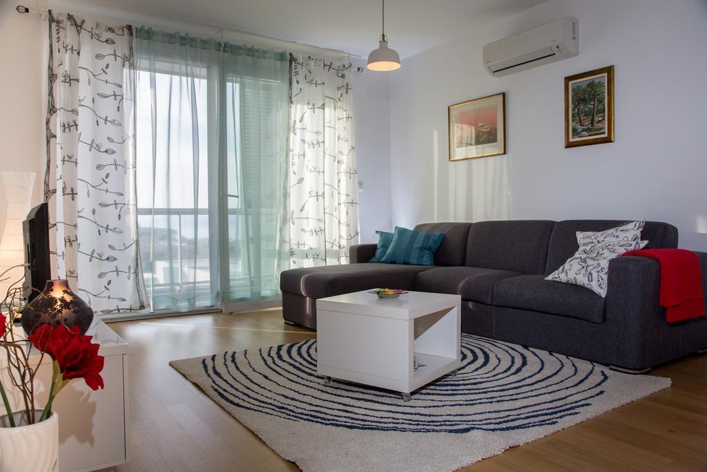 One-Bedroom Apartment Balcony