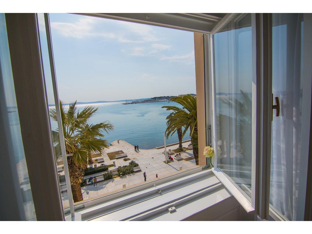 Luxury Two-Bedroom Apartment Sea View