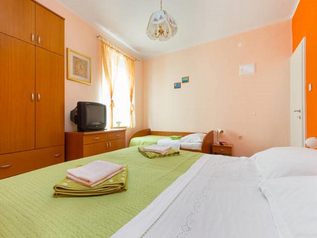 One-Bedroom Apartment Terrace