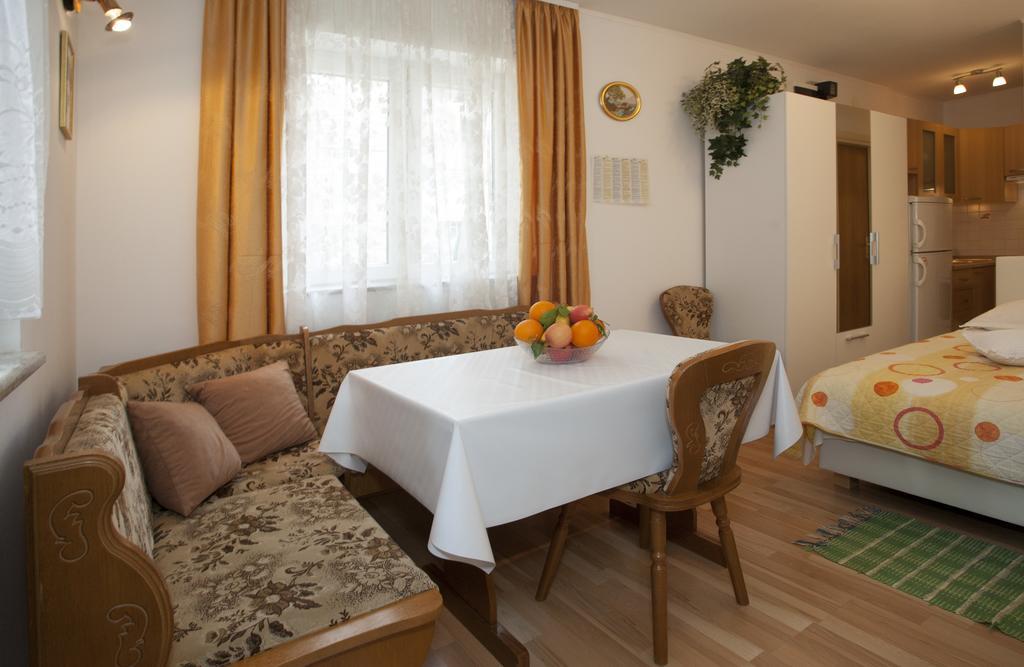 Studio Rokova Street