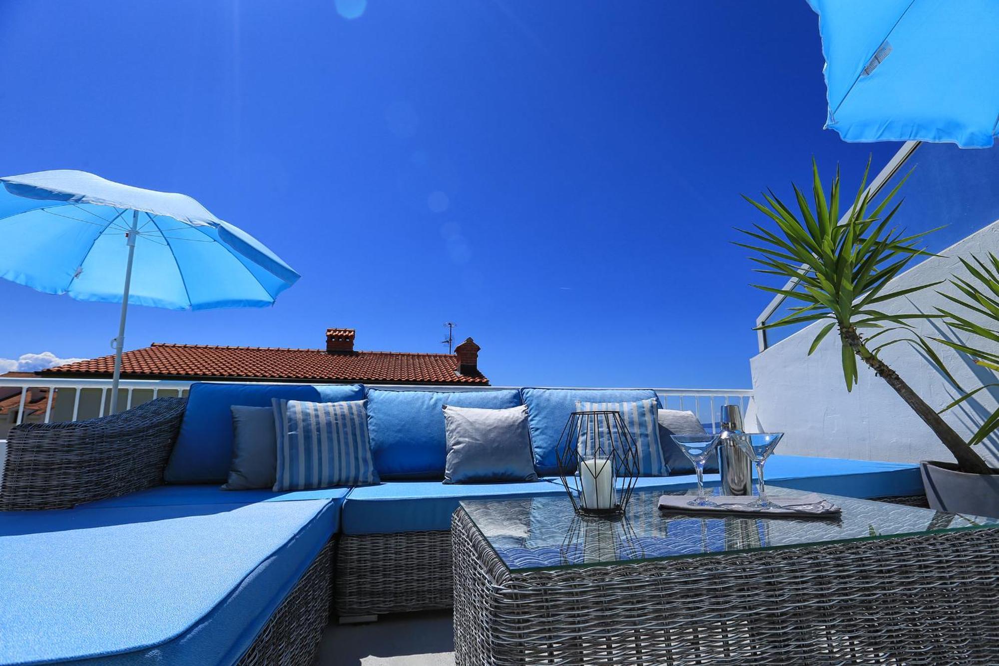 One-Bedroom Apartment a large Terrace Sea View