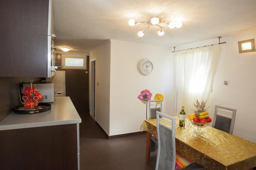 Apartment Split Level