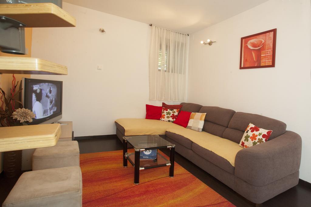 Apartment Split Level