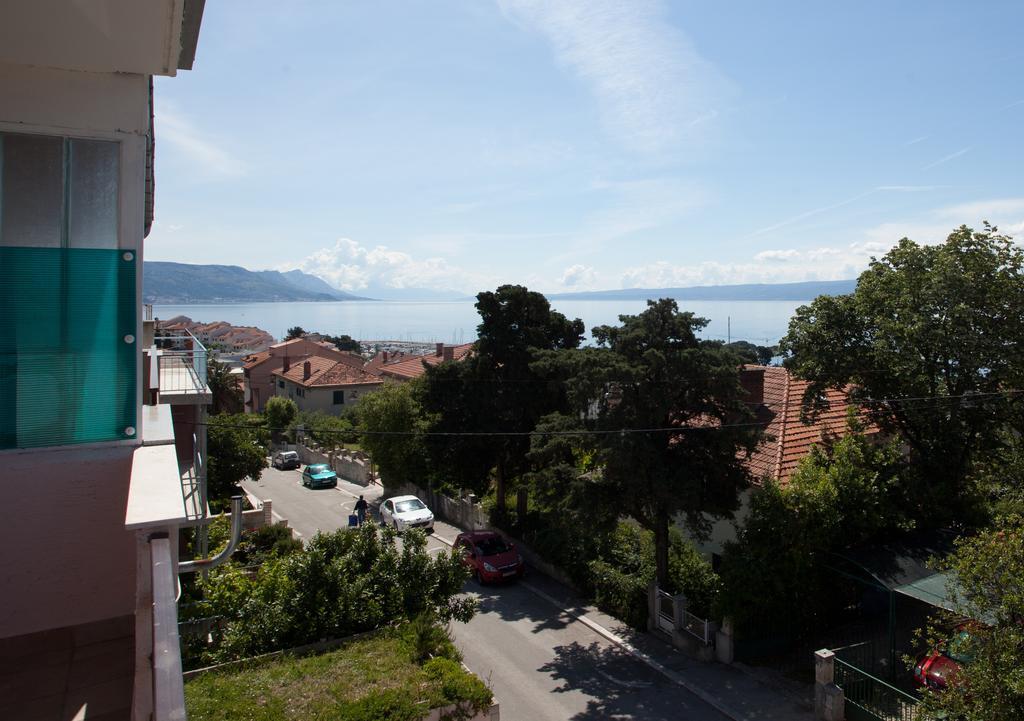 One-Bedroom Apartment Terrace Sea View Roosewelt Street