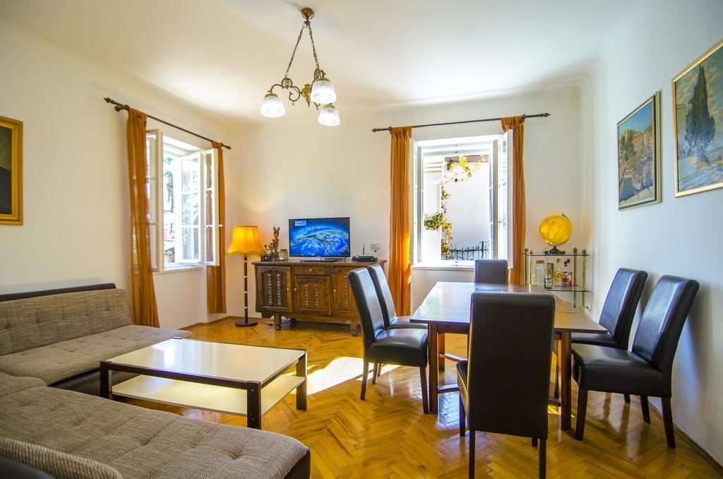 Apartment Ground Floor
