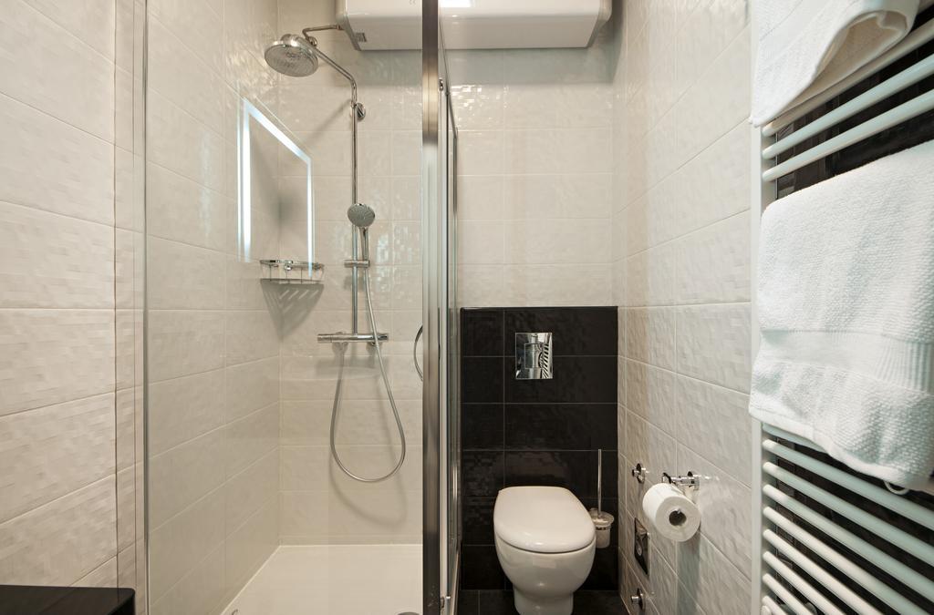 One-Bedroom Apartment Street View