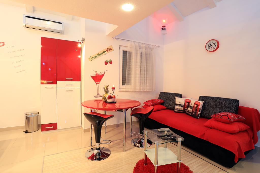 Duplex Studio Shared Terrace