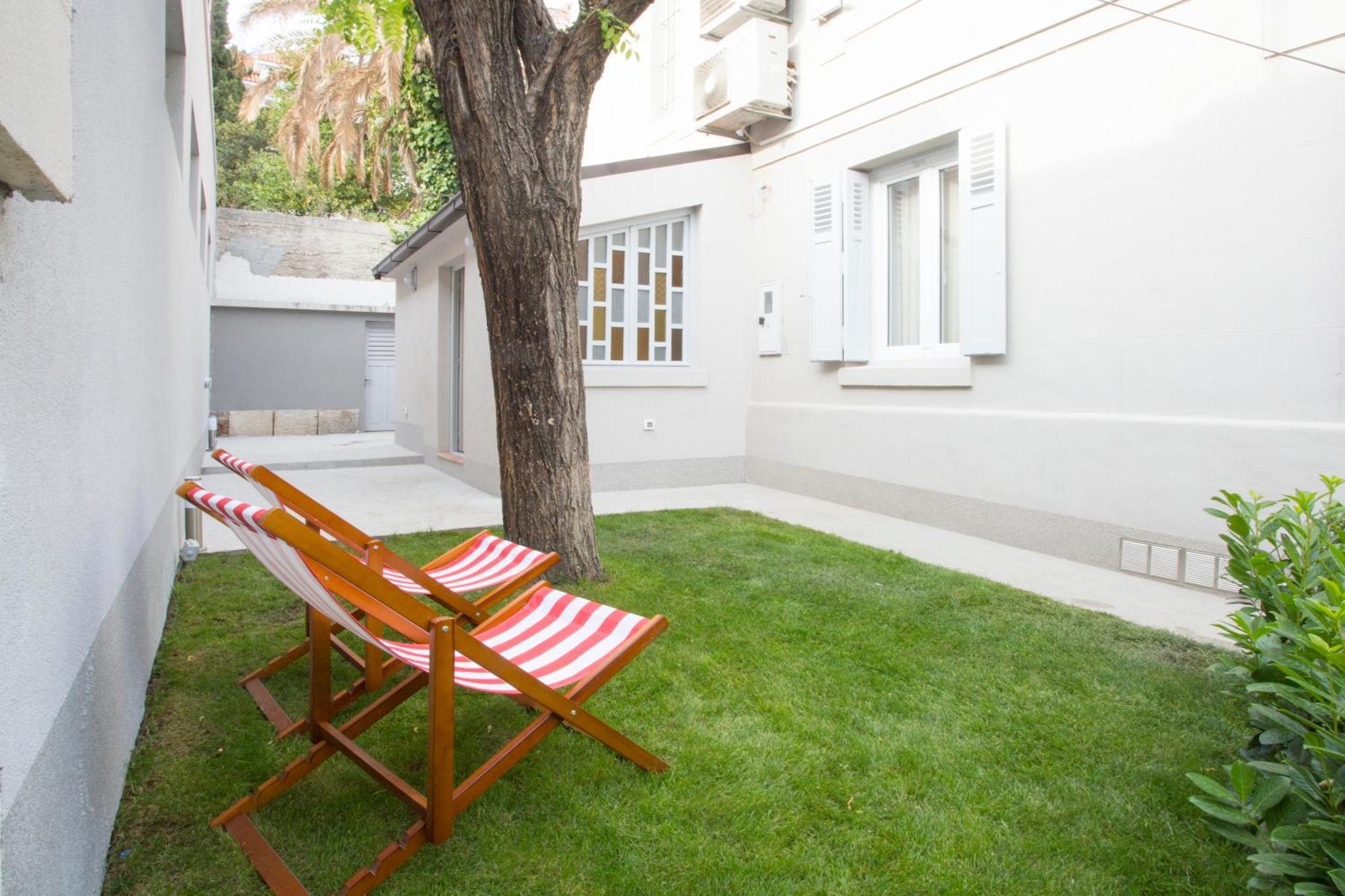 Apartment Garden View