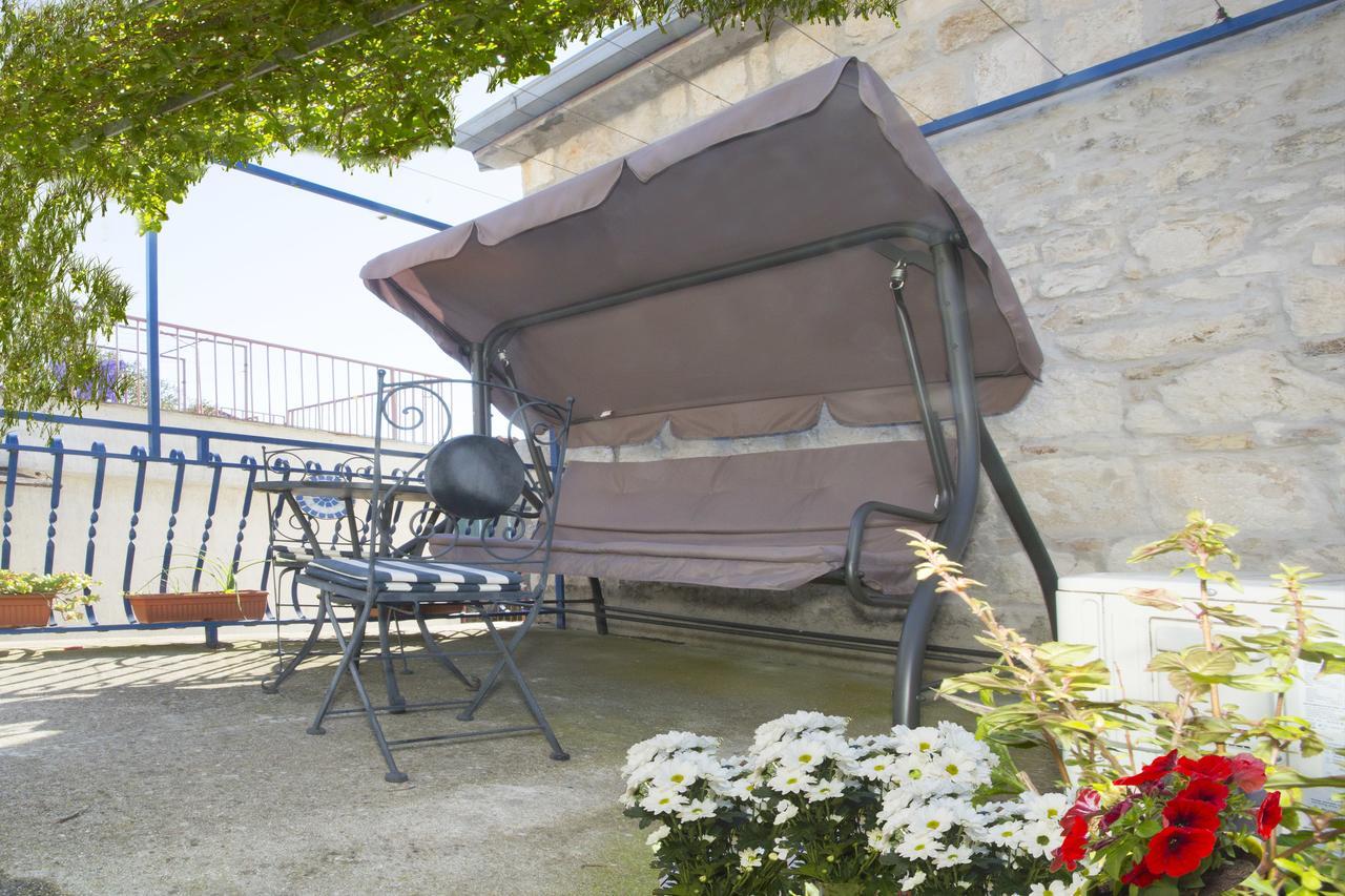 Studio Terrace,641550375:JPEG