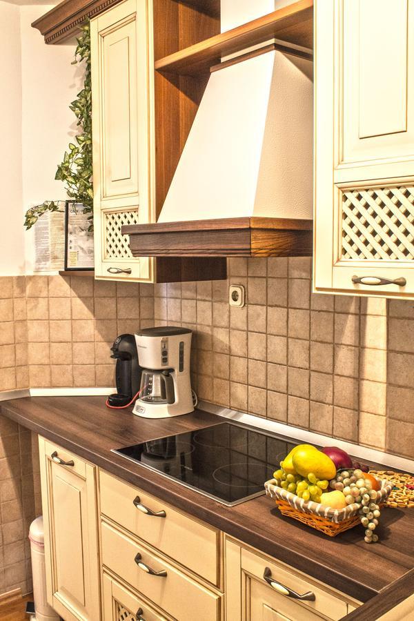 Superior One-Bedroom Apartment