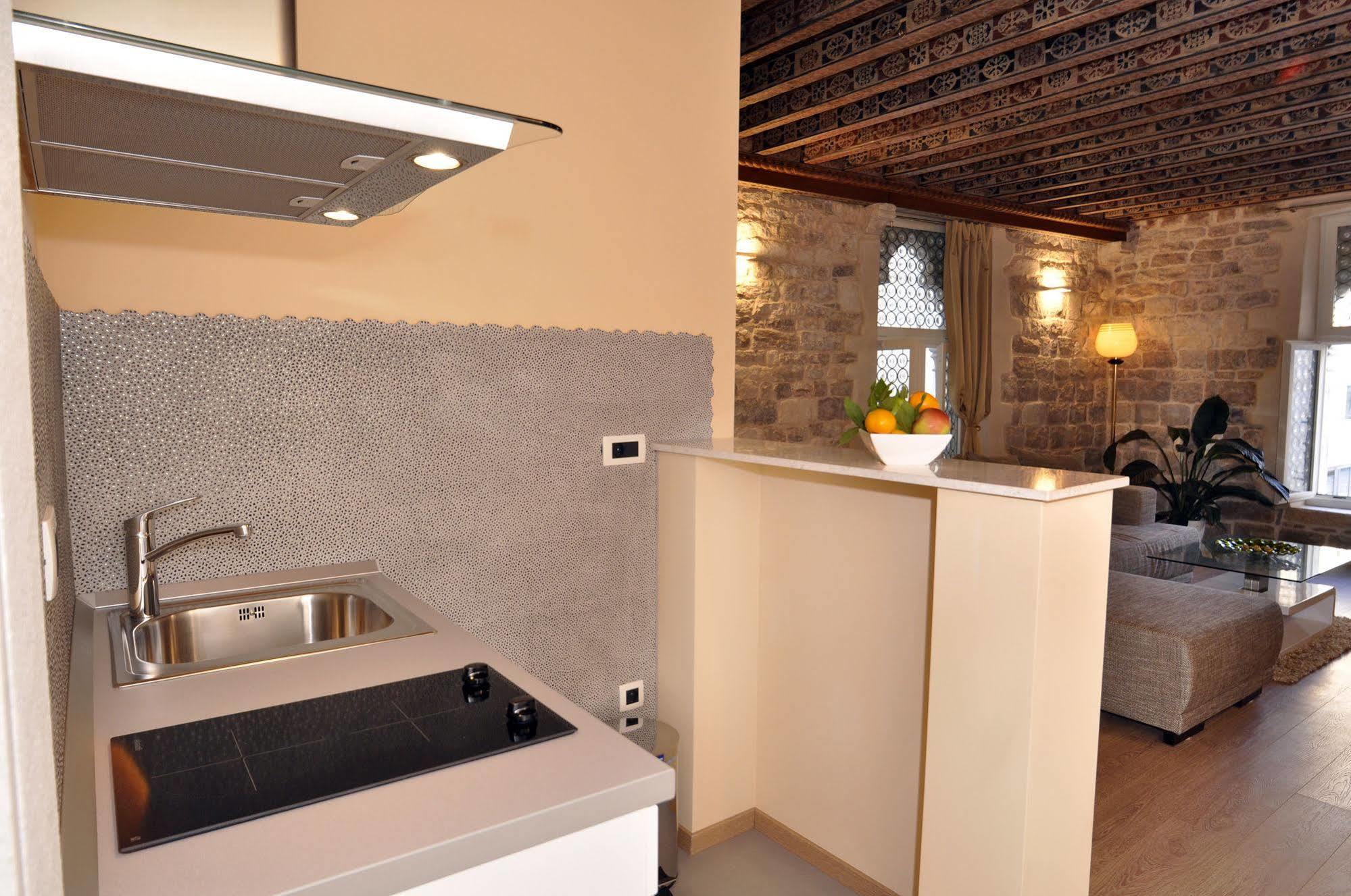 Luxury One-Bedroom Apartment Peristil square view