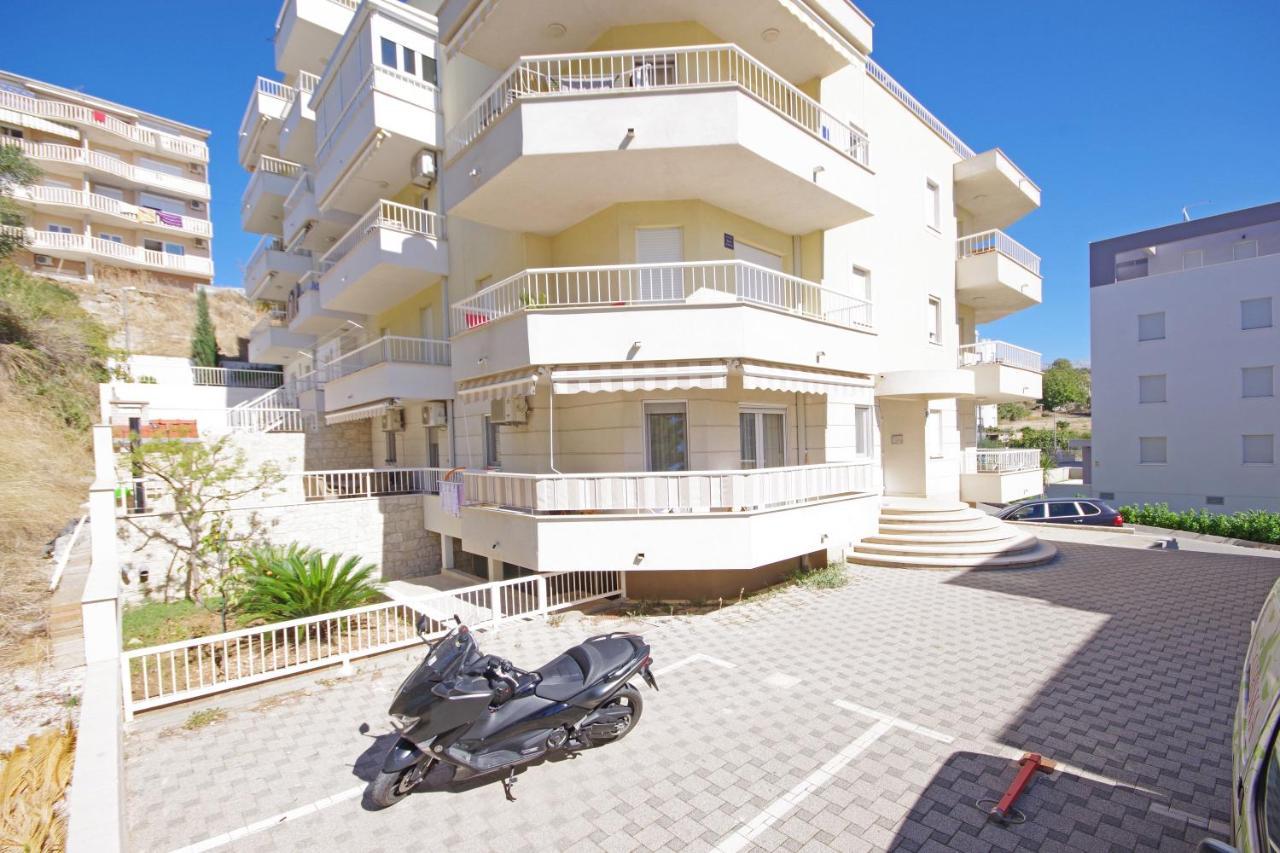 Apartment Sea View